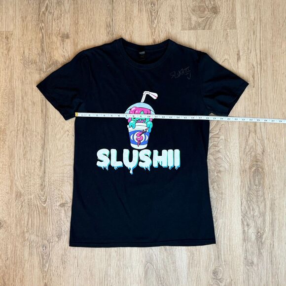 Slushii 8-Bit DJ Monster Graphic T-Shirt Black Medium Autographed EDM Rave - Picture 5 of 6